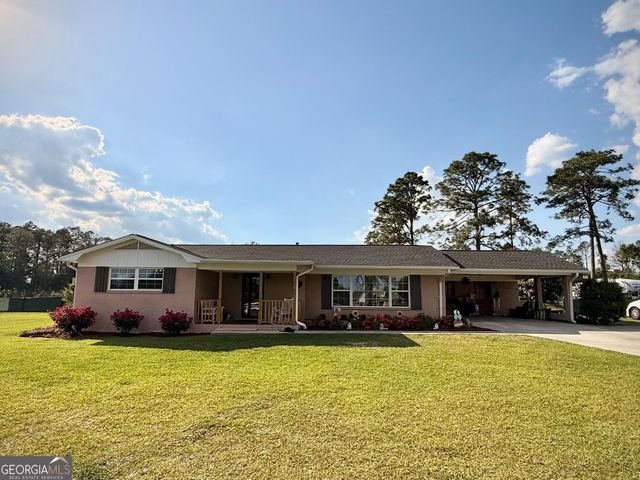 396 Douglas Highway, Hazlehurst, GA 31539