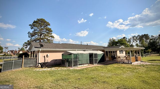 396 Douglas Highway, Hazlehurst, GA 31539