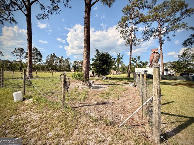 396 Douglas Highway, Hazlehurst, GA 31539