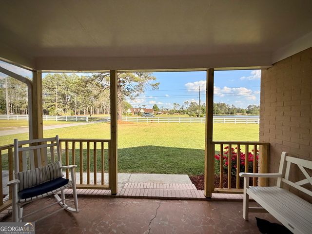 396 Douglas Highway, Hazlehurst, GA 31539
