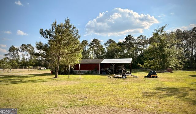 396 Douglas Highway, Hazlehurst, GA 31539