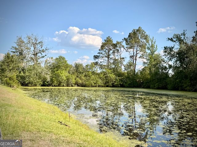 396 Douglas Highway, Hazlehurst, GA 31539