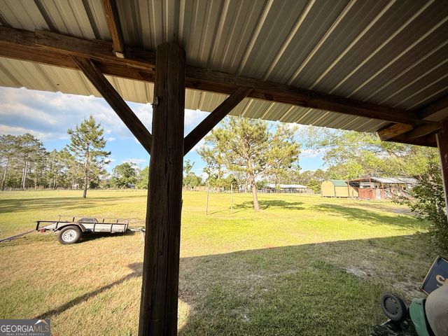 396 Douglas Highway, Hazlehurst, GA 31539