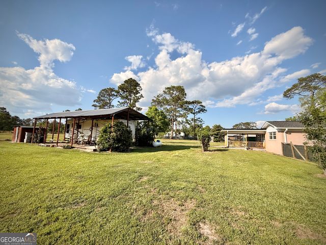 396 Douglas Highway, Hazlehurst, GA 31539