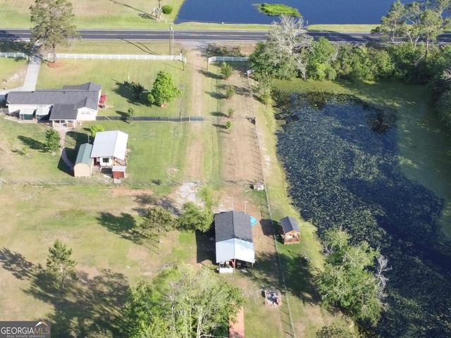 396 Douglas Highway, Hazlehurst, GA 31539