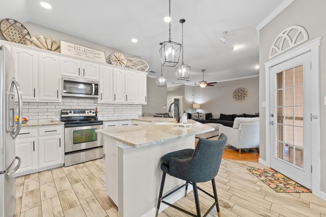 201 Brianne Court, Joshua, TX 76058