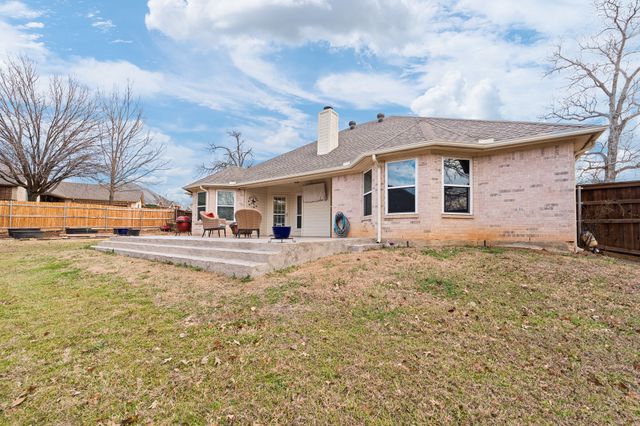 201 Brianne Court, Joshua, TX 76058