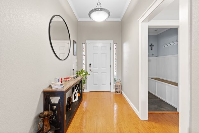 201 Brianne Court, Joshua, TX 76058