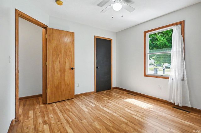 1001 Colonial Manor Drive, Goshen, IN 46526