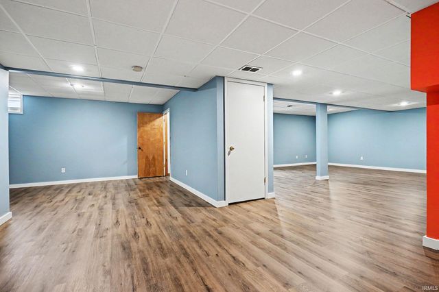 1001 Colonial Manor Drive, Goshen, IN 46526