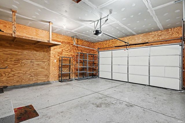 1001 Colonial Manor Drive, Goshen, IN 46526