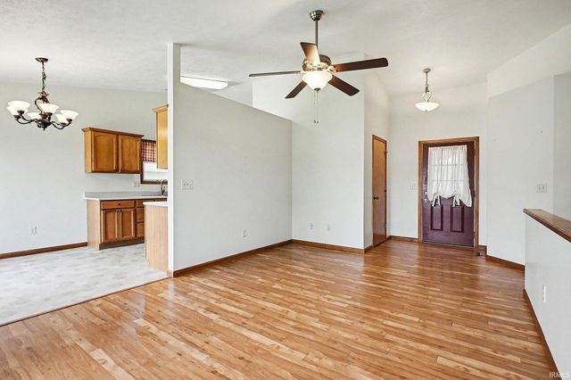 1001 Colonial Manor Drive, Goshen, IN 46526