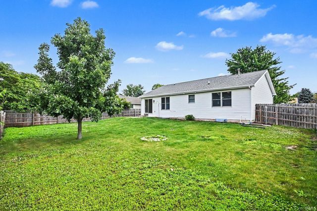 1001 Colonial Manor Drive, Goshen, IN 46526