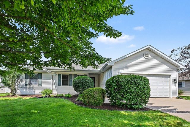 1001 Colonial Manor Drive, Goshen, IN 46526