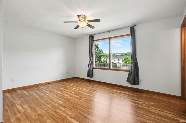 1001 Colonial Manor Drive, Goshen, IN 46526