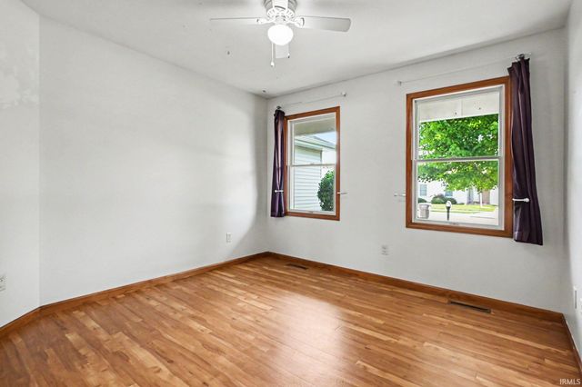 1001 Colonial Manor Drive, Goshen, IN 46526