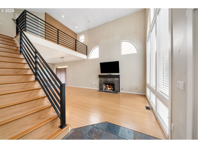 6636 S VIRGINIA Ave, Portland, OR 97239