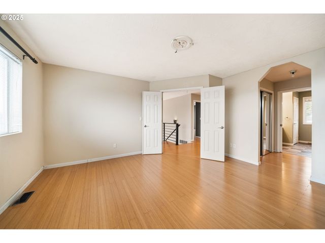 6636 S VIRGINIA Ave, Portland, OR 97239