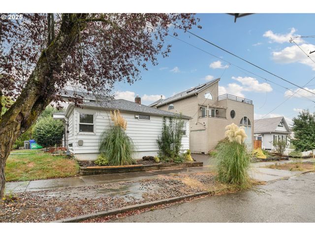6636 S VIRGINIA Ave, Portland, OR 97239