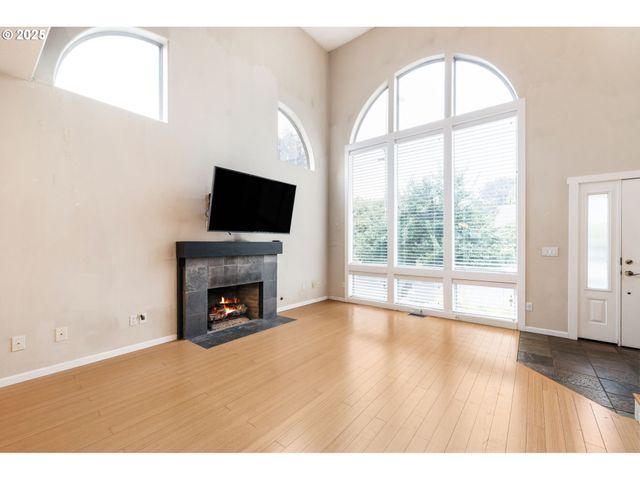 6636 S VIRGINIA Ave, Portland, OR 97239