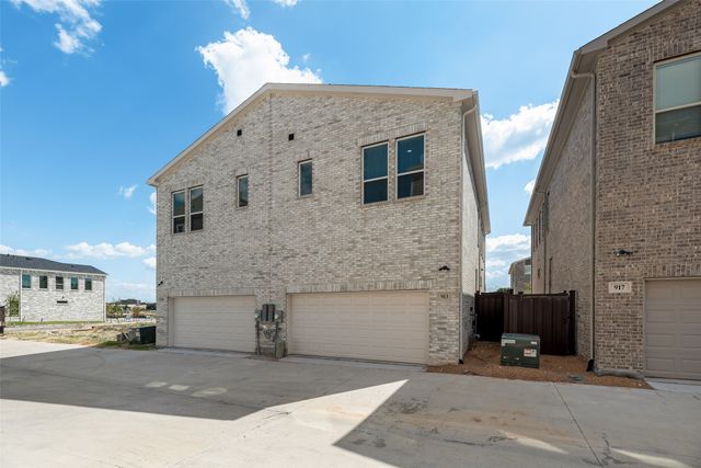 913 Ash Road, Plano, TX 75075
