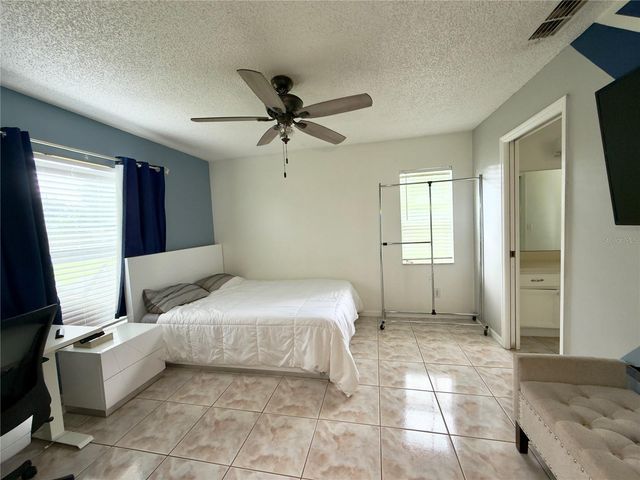 9972 DEAN OAKS COURT, Orlando, FL 32825