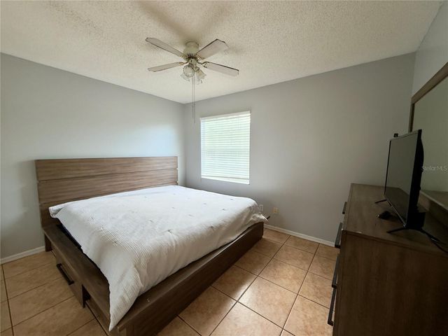 9972 DEAN OAKS COURT, Orlando, FL 32825