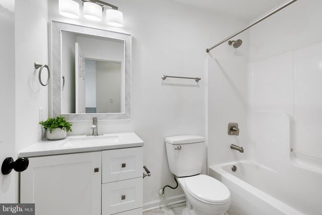 61 JOB RD, Inwood, WV 25428