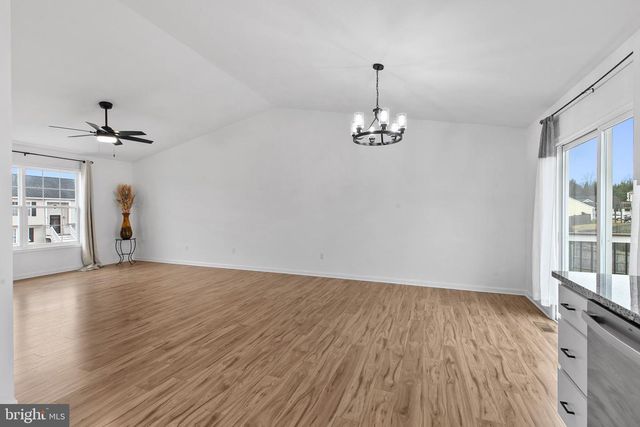 61 JOB RD, Inwood, WV 25428