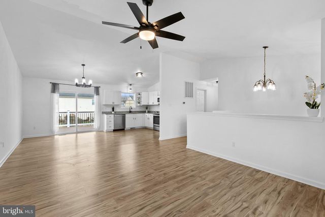 61 JOB RD, Inwood, WV 25428