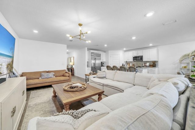 171 This Way, Freeport, FL 32439