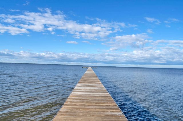 171 This Way, Freeport, FL 32439