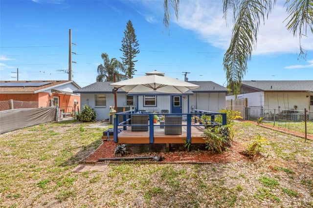 2767 17TH STREET, Sarasota, FL 34234