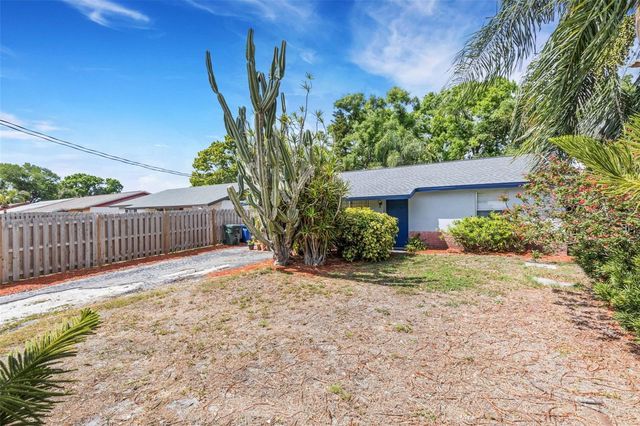 2767 17TH STREET, Sarasota, FL 34234