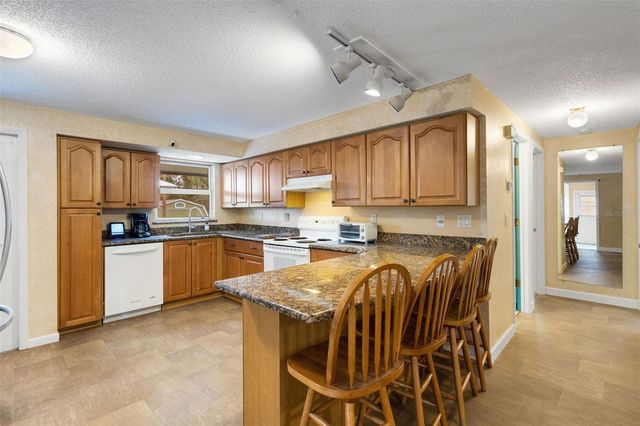 2767 17TH STREET, Sarasota, FL 34234