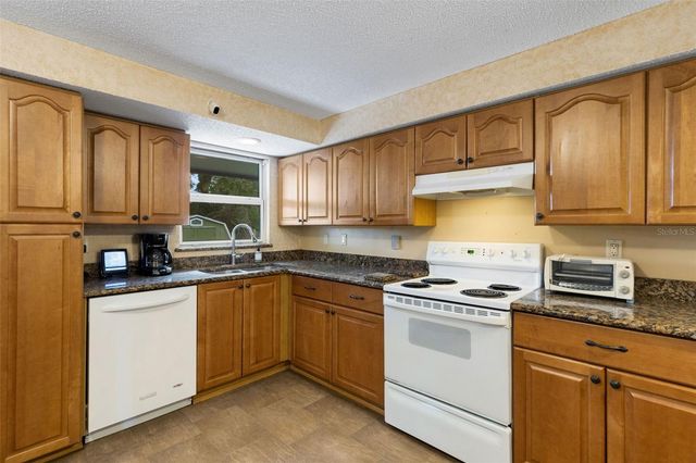 2767 17TH STREET, Sarasota, FL 34234