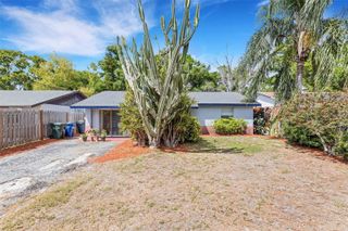 2767 17TH STREET, Sarasota, FL 34234