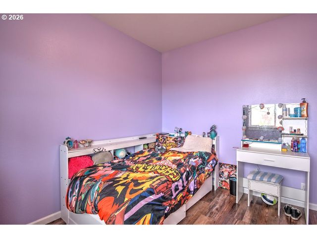 1966 34TH St, Florence, OR 97439