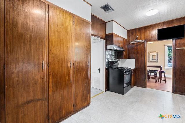 215 Taylor Road, Elgin, TX 78621