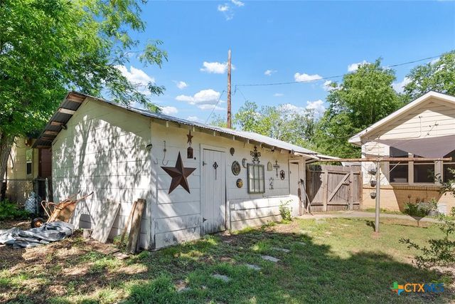 215 Taylor Road, Elgin, TX 78621