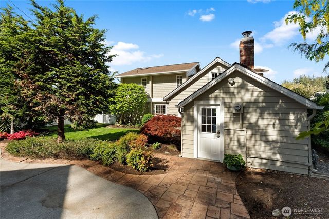 3012 Marine Drive, Bremerton, WA 98312