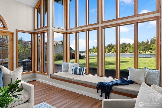 3012 Marine Drive, Bremerton, WA 98312