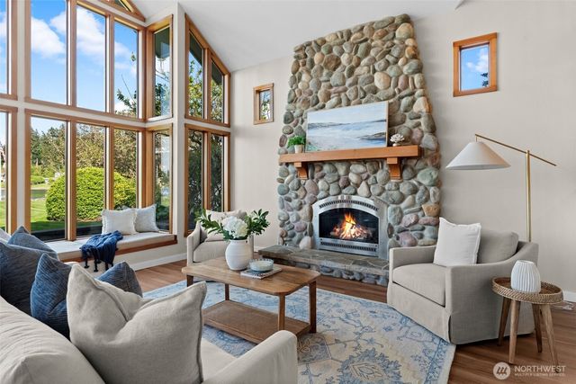 3012 Marine Drive, Bremerton, WA 98312