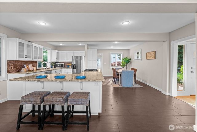 3012 Marine Drive, Bremerton, WA 98312