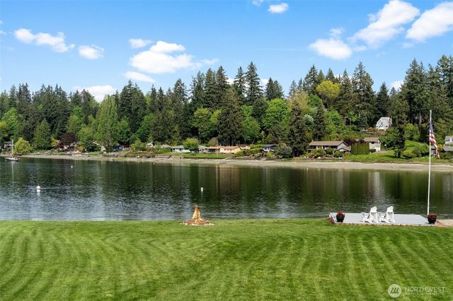3012 Marine Drive, Bremerton, WA 98312