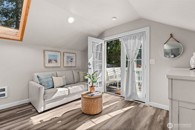 3012 Marine Drive, Bremerton, WA 98312