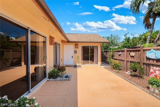 6346 Royal Woods DR, Fort Myers, FL 33908