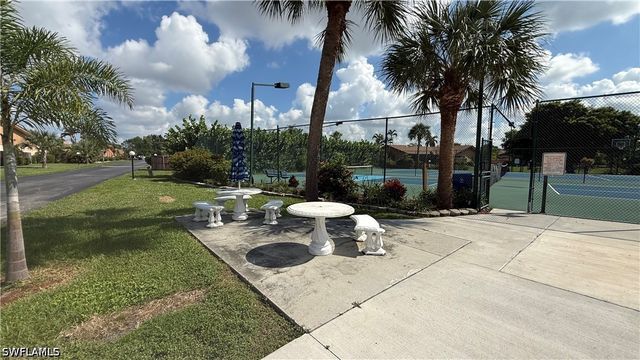 6346 Royal Woods DR, Fort Myers, FL 33908