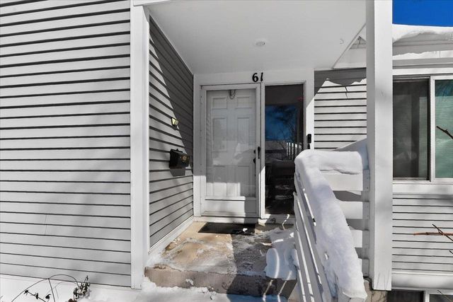 61 Oak Creek Trail, Madison, WI 53717