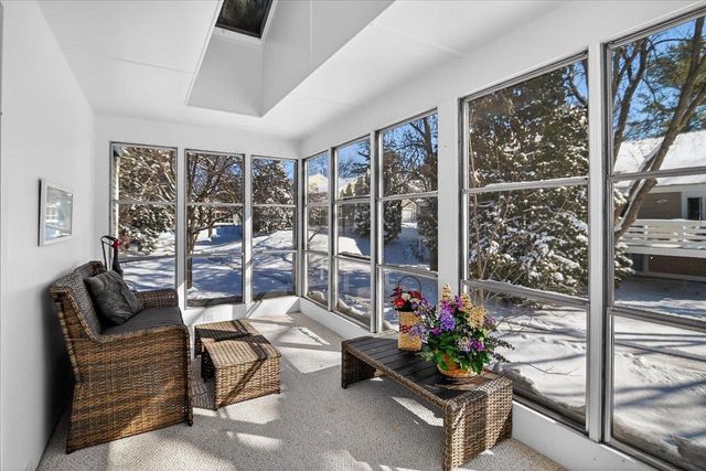 61 Oak Creek Trail, Madison, WI 53717